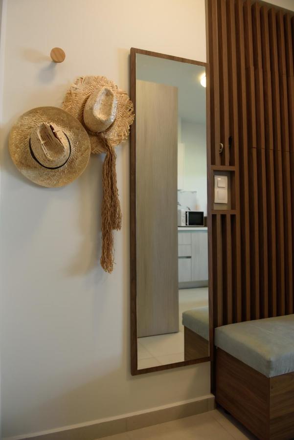 Itaka Studio Apartments - Halkidiki Suites Com Никити Екстериор снимка